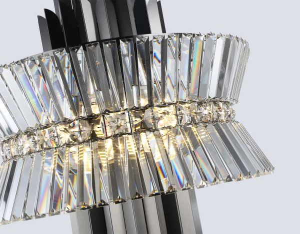 Подвесная люстра с хрусталем Ambrella light High Light LH41020